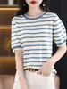 Blusa Redonda de Manga Curta Listrada Vazada Estilo Coreano, Algodão Puro Respirável com Trama Vazada, Caimento Solto, Emagrecimento, Adequada para Uso Externo na Primavera e no Verão