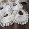 Babero de Encaje Grueso Coreano con Bolsillo para Bebé Niña Impermeable Bonito Bordado en Forma de U de Princesa Toalla para Saliva