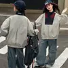 Chaquetas de Bloques de Color para Niñas Primavera y Otoño 2026 Nuevo Estilo de Otoño Abrigos Holgados para Niños Ropa Exterior de Moda para Niños Mayores Venta al por Mayor