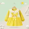 Pantalón de tirantes para bebé niña Otoño e Invierno Ropa de exterior Estilo occidental Falda de princesa Babero para comer infantil Delantal impermeable a prueba de suciedad Protector para bebé