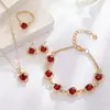 Han Feng Joyería Elegante para Mujer Mariposa Rosa con Goteo de Aceite Creativo Estilo Chanel Collar Pulsera Pendientes Anillo Juego de Cuatro Piezas