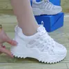 Zapatos de Mujer Transpirables de Malla para Primavera y Verano, Talla Pequeña, Suela Gruesa, Aumentadores de Altura, Zapatos de Abuelo Antiguos, Nuevos Zapatos Casuales Versátiles y Ligeros 2026