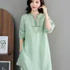 Saia midi bordada de algodão e linho, artística e vintage, para mulheres, estilo chinês, corte solto, modelagem que afina a silhueta, saia em A bordada com barra completa