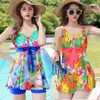 Trajes de baño mujer conservador talla grande talla extra MM gordo 200 kg falda dividida que cubre el abdomen traje de baño para mediana edad aguas termales al por mayor