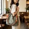 Bolso de hombro de lona bordado con bordado floral, bolso de mano para mujer, diseño casual y simple, versátil para el uso diario