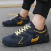 Nuevos Zapatos Deportivos Casuales Cómodos de Malla Transpirable para Otoño, Suela Plana, Punta Redonda, Antideslizantes para Conducir, Zapatos de Entrenamiento Alemanes para Hombre
