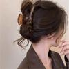 Pinza para el pelo de leopardo elegante, estilo retro, para otoño e invierno, con diseño de viento perezoso y moderno, con clip de tiburón y volumen, accesorios para el cabello con agarre avanzado de nicho.