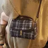 Bolsa de Mão Retro de Luxo Feminina 2025 Transfronteiriça Nova Bolsa Quadrada Pequena de Lã Xadrez Versátil de Ombro Transversal