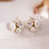 Pendientes Geométricos Asimétricos de Zirconia y Perla con Baño de Oro Real Diseño Personalizado Pendientes Elegantes Pendientes de Nicho de Gama Alta