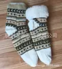 Fibra Acrílica Cálido y Cómodo Forro de Terciopelo de Algodón Tejido Jacquard para Adultos y Niños Zapatos y Calcetines de Casa para Interiores Fábrica Calcetines de Invierno Cómodos