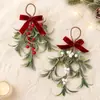 Novo produto transfronteiriço: Pingente de decoração de folha artificial de Natal com laço e frutas vermelhas, Ornamento de pendurar para planta verde de Natal caseira DIY