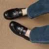 Mocasines de cuero suave con camelia y suela blanda para mujer, novedad otoño 2026, zapatos planos versátiles de cuero pequeños estilo retro británico