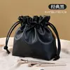 Bolsa de Maquiagem Portátil Preguiçosa, Grande Capacidade, Bolsa de Armazenamento Estilosa e Esteticamente Agradável para Skincare, Clutch de Mão para Mulheres