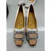 Zapatos de Satén Cuadrados de Lujo con Hebilla de Pedrería para Mujer, Zapatos Cuadrados de Tacón Grueso para Commuter, Venta al por Mayor para Tiendas Físicas y Suministro para Comercio Electrónico Transfronterizo