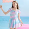 Traje de baño para Niñas Traje de baño de una pieza para Niñas Nuevo Estilo de Verano 2026 para Niñas y Niños Pequeños Traje de baño Profesional de Secado Rápido para Entrenamiento
