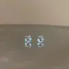 Tachuelas Azules con Orejas de Gato y Hueso Temáticas de Videojuegos con Diseño Único, Lindas y Delicadas, Dulces y Distintivas, Pendientes Versátiles de Moda para Mujer