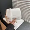 Bolsa de Ombro Versátil Nova em Cores Doces para Outono e Inverno, Fashion e Fresca, Bolsa Sela de Alto Apelo Estético, Bolsa Transversal para o Dia a Dia Feminina