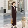 Ropa Deportiva Casual para Primavera y Otoño para Madres, Nueva Chaqueta de Moda para Mujeres de Mediana Edad, Elegante Conjunto de Ropa para Primavera y Otoño para Mujeres de Mediana Edad y Mayores