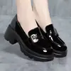 Mocasines de Plataforma para Mujer 2026 Nuevo Estilo Otoño Zapatos de Mujer Tacón Grueso Charol Zapatos Pequeños de Piel Suela Suave Estilo Británico Planos para Mujer