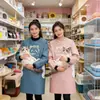 Delantal de Trabajo Extendido para Peluquero de Mascotas Anti-Pelo Gato Mascota Impermeable Resistente al Aceite Reversible Manga Larga Monos Estampado
