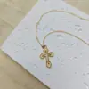 Collar Cruz de Oro Transfronterizo Estilo Europeo y Americano con Diamantes para Mujer, Personalidad de Nicho Vintage, Joyería de Cuello Ligera de Lujo y Sencilla