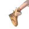 Botas de Neve Cinzas Femininas Cano Médio 2026 Inverno Novo Estilo Solado Grosso Aumenta Altura Engrossado Forrado com Veludo Quente Dobrável Sapatos de Algodão Nordeste