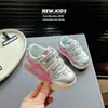Nueva colección Primavera/Otoño 2024: zapatillas sin cordones para niños, zapatillas deportivas antideslizantes, zapatillas de entrenamiento alemanas para bebés y niños pequeños, zapatos casuales de moda unisex de suela blanda