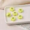 Cuentas de acrílico de color claro con diseño de flor de caricatura y cara sonriente, agujero recto, para cadena de teléfono DIY, colgante, accesorio pequeño, venta al por mayor