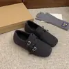 Nuevos zapatos de cuero pequeños estilo británico para mujer de otoño e invierno con aumento interno de altura, forro de felpa, puntera cuadrada retro y suela gruesa, mocasines