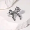 Anillo de acero inoxidable abierto con personalidad europea y americana exagerada, alto sentido francés, flor, mariposa, amor, geométrico, no se decolora, para mujer