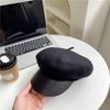 Gorras de Mujer Estilo Coreano al por Mayor Octagonales de Lana con Visera de Cuero PU Gorra de Repartidor de Periódicos Tendencia Lujo Ligero Versátil Boina