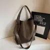 Bolsa grande feminina retrô, nova coleção outono 2026, bolsa de ombro e transversal de alta capacidade, qualidade premium, bolsa tote para o dia a dia
