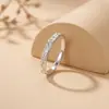 Anéis de casal em prata de lei S925 com design de videira de amor, um design minimalista e estiloso com uma textura única, oferecendo um toque de luxo e sofisticação; atacado disponível