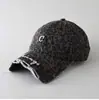 Nueva Gorra de Béisbol con Borde Bordado de Letras de Cornisa Rota para Hombres y Mujeres Parejas Moda Tendencia Casual Gorra Versátil