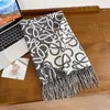 Bufanda de doble cara de cachemira sintética japonesa y coreana para otoño/invierno, amigable con la piel para mujer, engrosada para abrigar, chal de doble propósito, venta al por mayor desde el fabricante