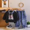 Conjunto de Ropa de Primavera para Niños 2026 Nuevo Estilo Conjunto de Dos Piezas con Sudadera Desmontable para Bebés y Niños Ropa Elegante para Bebés Niños