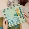 Set de Regalo de Cuaderno Personalizado con Tema "Mil Millas de Montañas y Ríos," Souvenir de Negocios, Regalo de Vuelta a Clases para Estudiantes, Regalo de Graduación, Regalo Estilo Chino