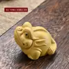 Arena Púrpura Mascota de Té Sapo Dorado Boutique Puede Levantar Mesa de Té Mini Luca Adornos Sapo Dorado de Tres Patas Mango de Bebé