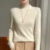 Prenda interior de rayas de ajuste holgado y manga corta con cuello semi-alto, nueva colección de punto para mujer otoño/invierno 2026 hecha de mezcla de lana