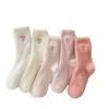 Calcetines Gruesos de Otoño e Invierno de Terciopelo de Visón Hasta Media Pantorrilla para Mujer Bordados de Corazón Calcetines de Felpa Calcetines Peludos Cálidos Rosados