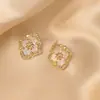 Brincos Franceses Únicos de Nicho de Flor de Fritilária e Trevo de Quatro Folhas Leve Luxo Brincos Elegantes de Ponta Micro-incrustados com Zircônia