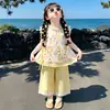 Conjunto de Pantalones Anchos Florales para Niñas Coreanas 2026 Verano Nuevo Dos Piezas Elegante Celebridad de Internet Ropa Escolar para Niños Venta al por Mayor