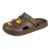 Zuecos cerrados para mujer para uso en casa, pantuflas antideslizantes para baño para bañarse en verano, de suela blanda, ligeros, se pueden usar afuera, pantuflas para hombre