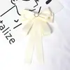 Pajarita para Mujer Lazo Grande Beige Perla Mate Estilo Pequeño Fragante Pin de Cinta Accesorios Estilo Preppy para Mujer Broche Romántico