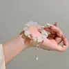 Pulsera refrescante de verano con cuentas, con un ambiente fresco y juvenil, elegante y exquisita, con borlas, exudando una sensación de alta gama, absolutamente hermosa y única