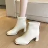 Zíper traseiro botas retrô outono e inverno nova moda botas de couro versáteis bico quadrado médio 2026 da moda de corte baixo salto grosso feminino