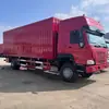 Fornecimento de Caminhões Contêineres Howo do Exterior, Caminhões Baú de Transporte Logístico com Oito Rodas Traseiras, Contêineres de 9,6m