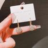 Pendientes de nicho de moda, sencillos y elegantes con diamantes, pequeños círculos, ligeros, de lujo, con hebilla para la oreja, estilo coreano, personalizados, combinables con todo.