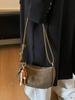 Bolso de Gamuza de Nicho Súper Popular de Otoño para Mujer, Nuevo Bolso Cruzado Versátil para el Día a Día 2026, Bolso Pequeño de Hombro o Axila