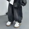 Conjunto de Ropa de Otoño para Niños 2026 Nuevo Estilo Coreano Elegante Conjunto de Tres Piezas para Niños Pequeños, Ropa Urbana Genial y a la Moda para Niños